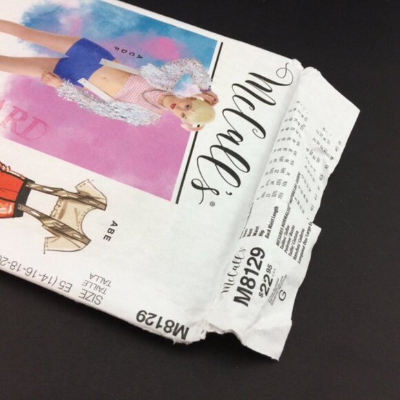 McCalls Pattern M8129 Misses Comic Book Villian Costumes Uncut 14 16 18 20 22 - Picture 5 of 9